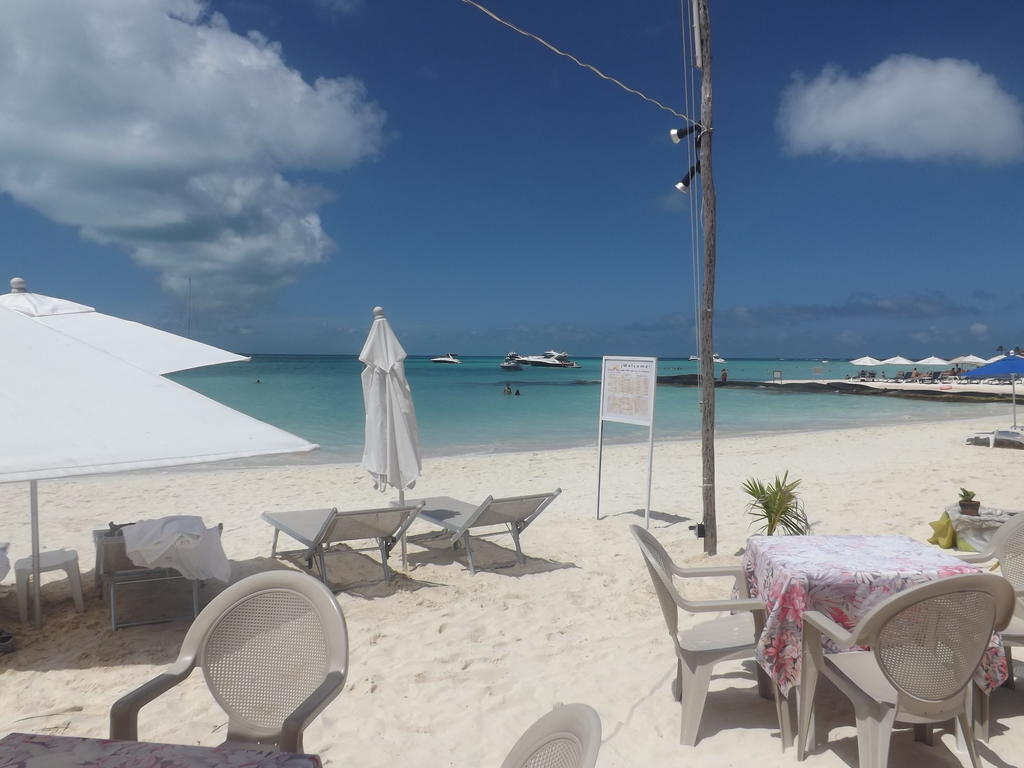 Nautibeach Beach Front Condos In North Beach Isla Mujeres Eksteriør billede